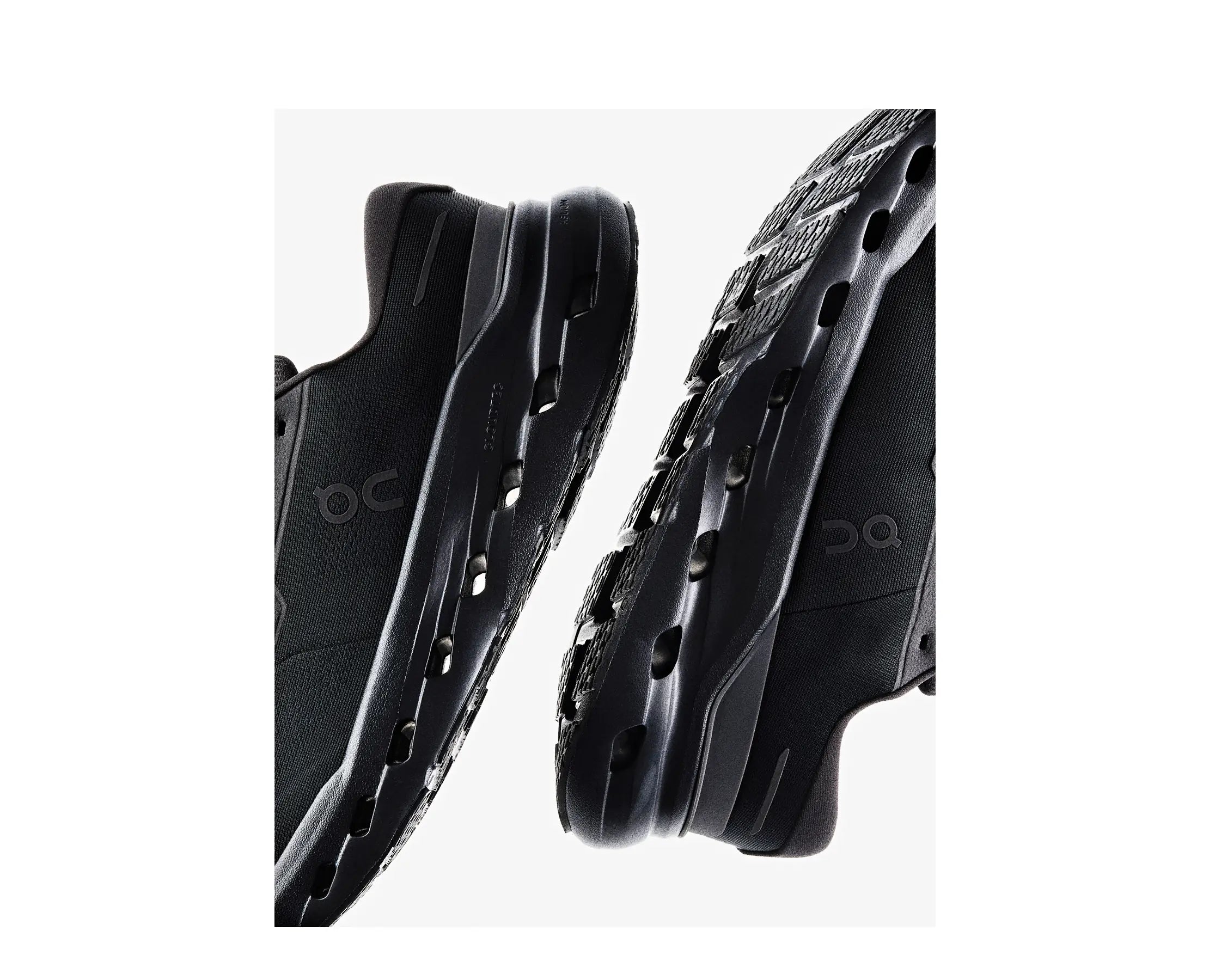 Sapatilhas On Cloudrunner 3 Waterproof Preto — par | 3MG10101043