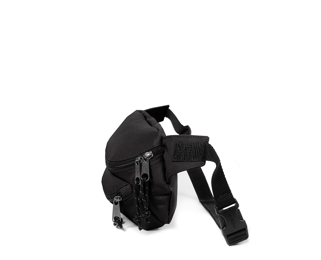 Eastpak Doggy Bag "Black" PR - EK000073008-240