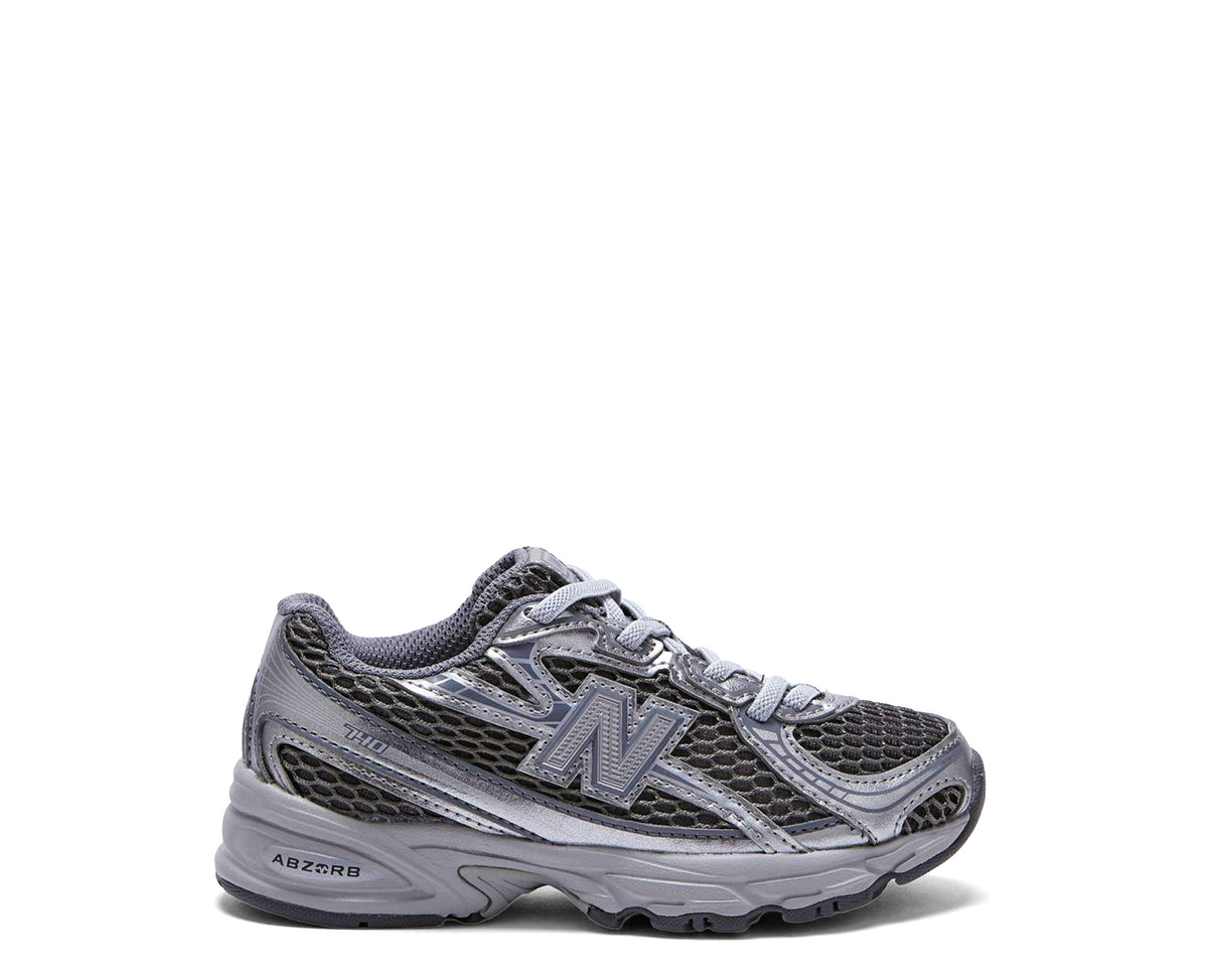 New Balance 740