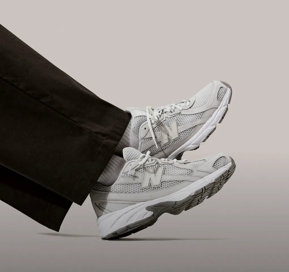New Balance 740
