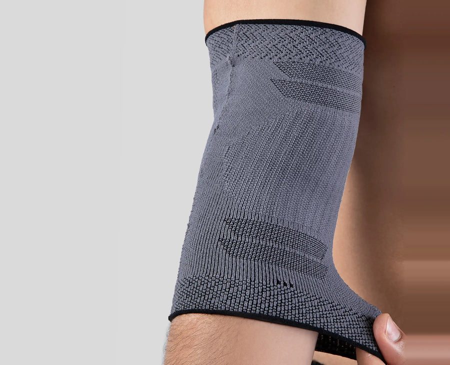 Acessório Fiber Cotoveleira Byonic Cinzento — em uso | CTLBFBR-GRAY