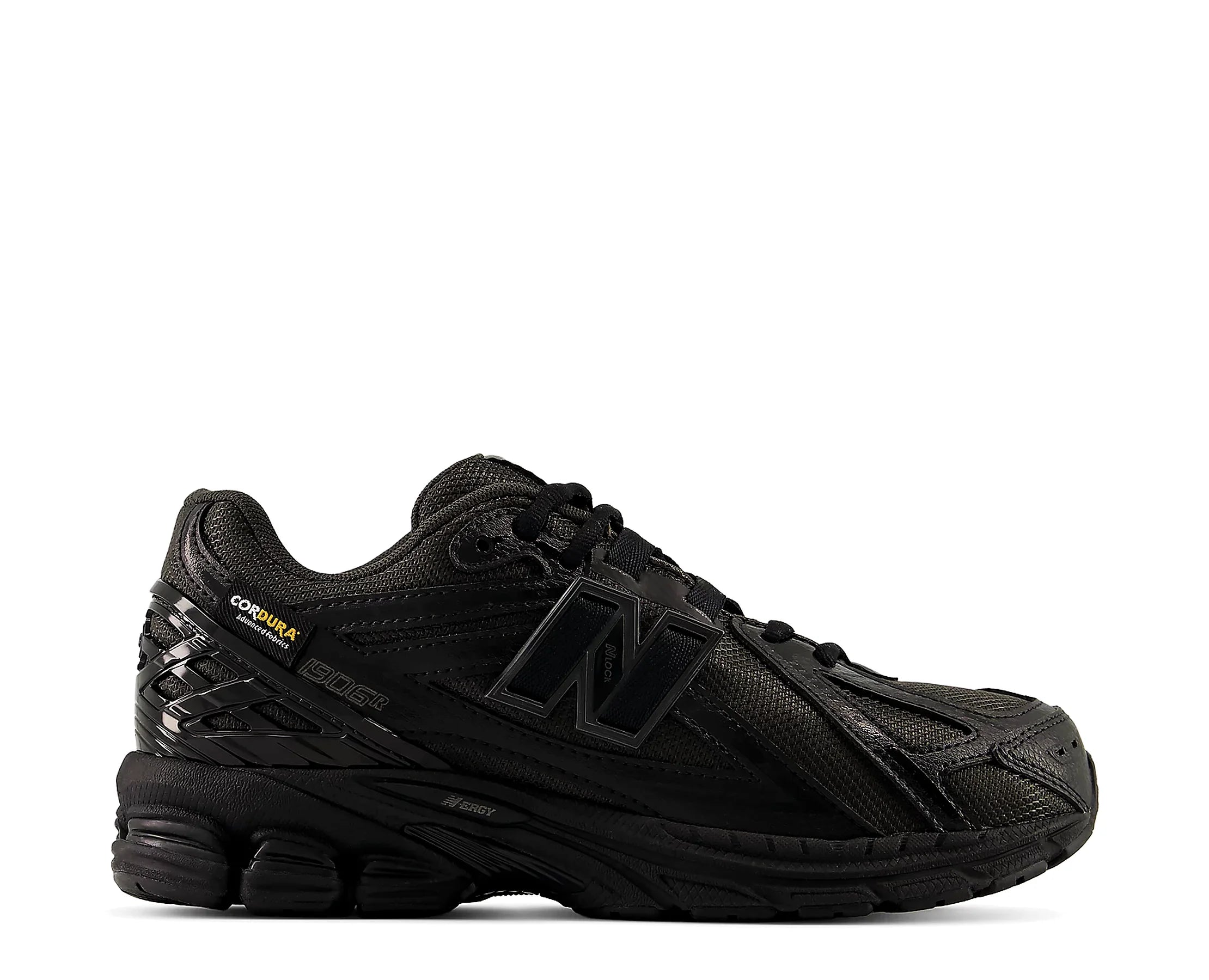 Sapatilhas New Balance 1906 Preto — perfil exterior | G190639Z
