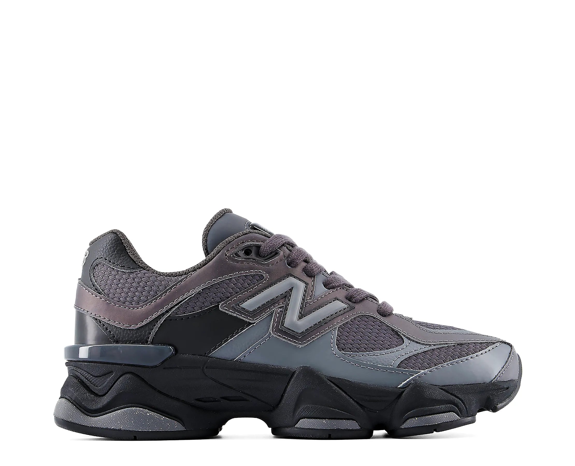 Sapatilhas New Balance 9060 Preto — perfil exterior | G90609RL
