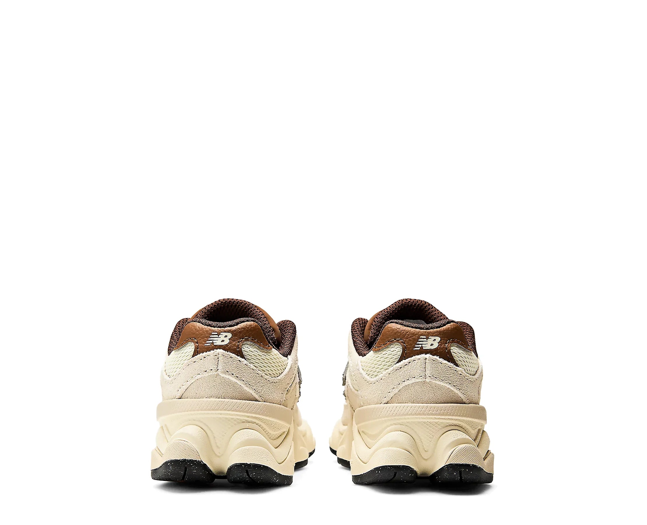 Sapatilhas New Balance 9060 Bege/Castanho — traseira | I90602Y4