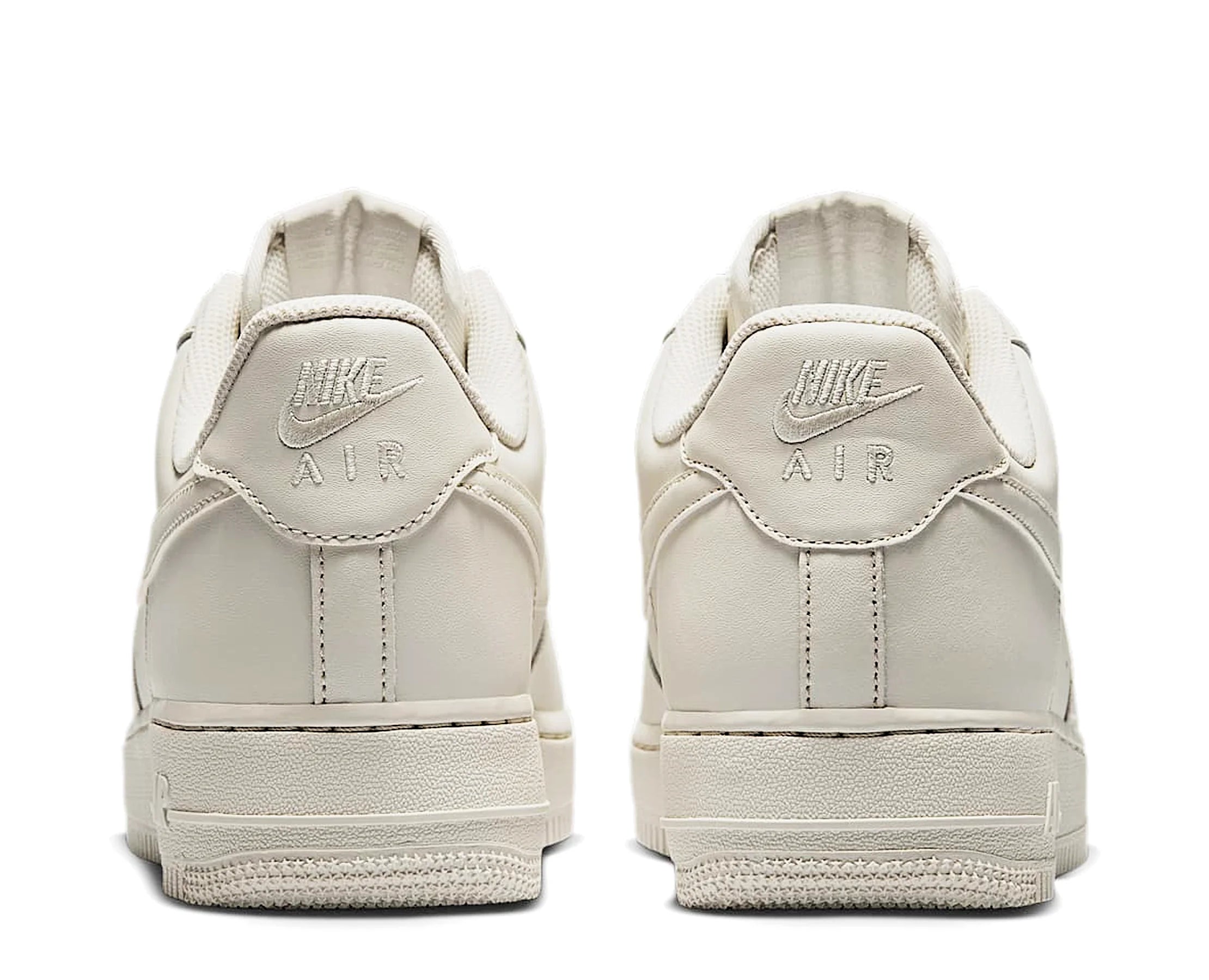 Sapatilhas Nike Air Force 1 '07 Low Ess Bege — traseira | IH1698-003