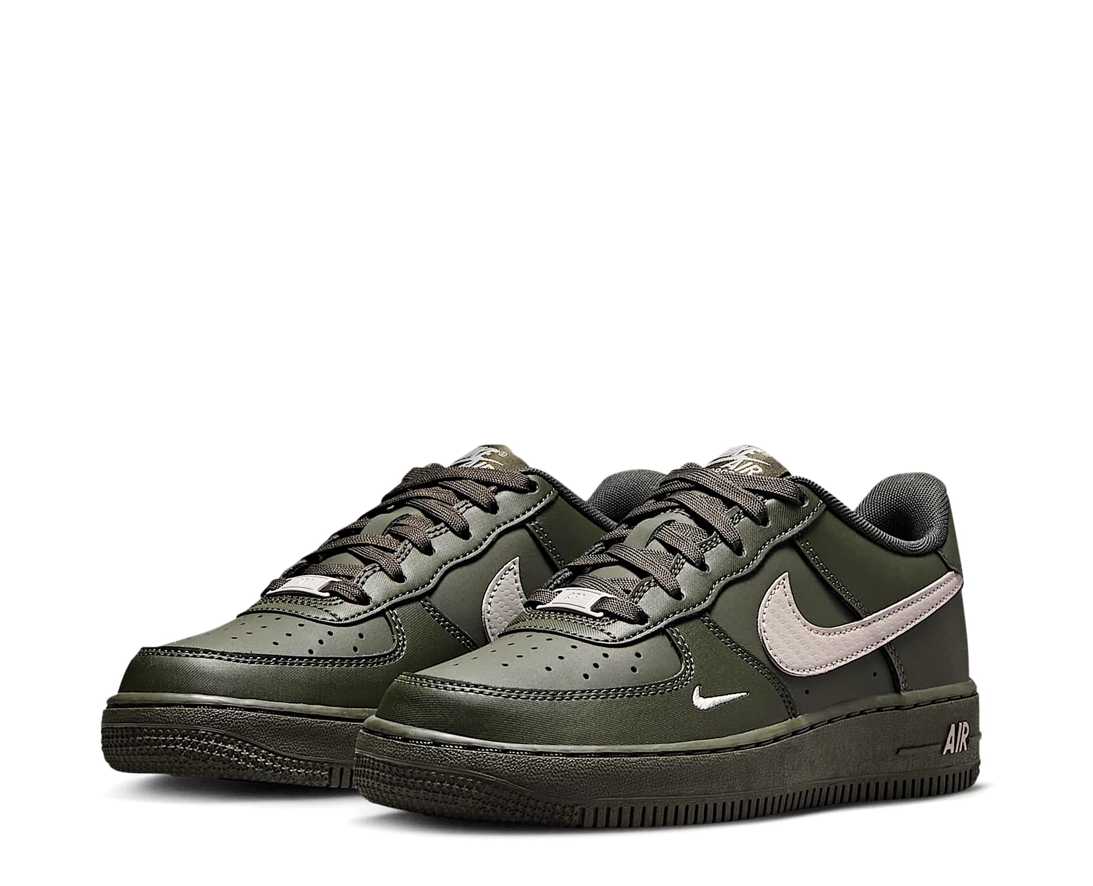 Sapatilhas Nike Air Force 1 Ki Tech Ess Verde — par | IM7662-001
