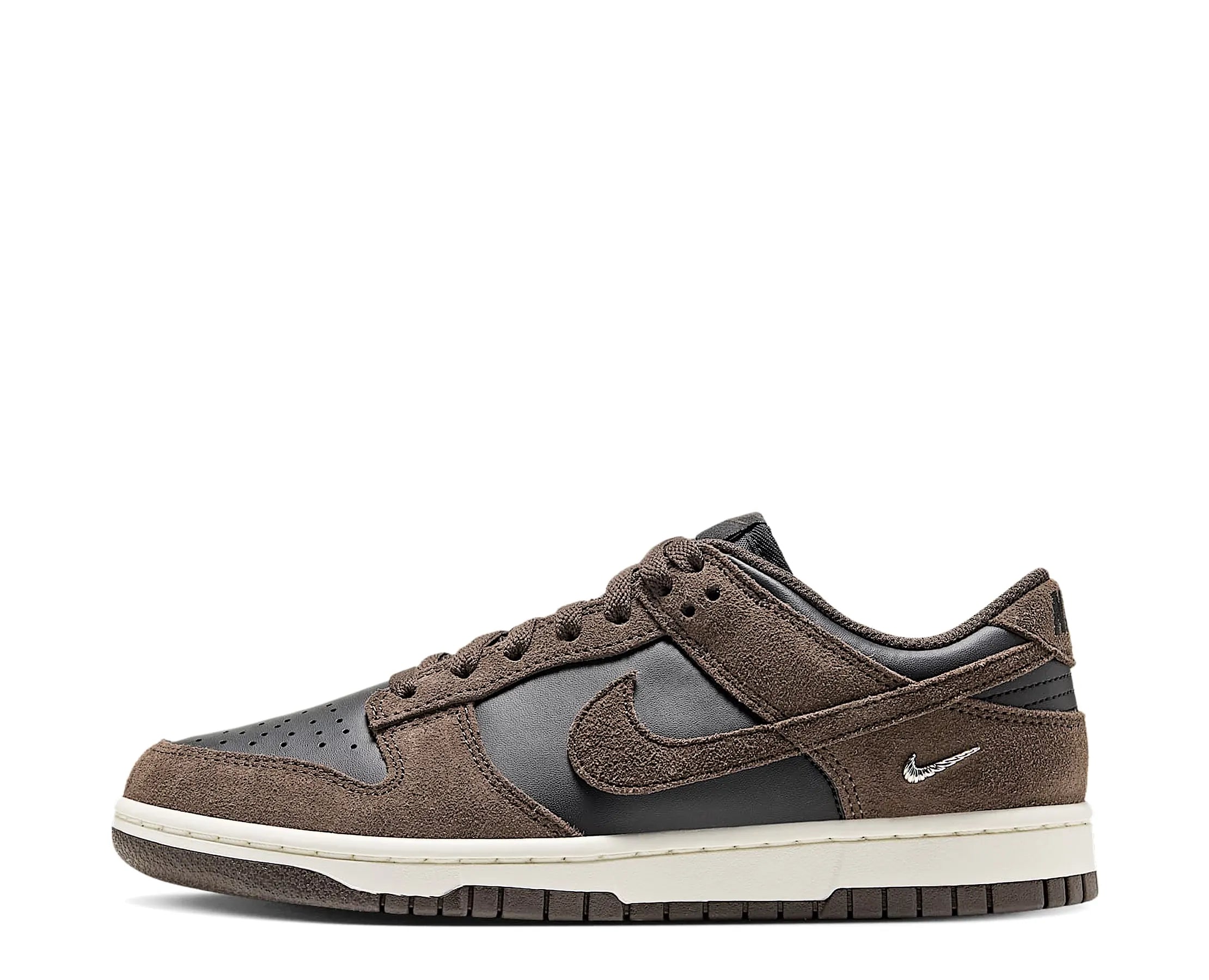 Sapatilhas Nike Dunk Low Castanho — perfil exterior | IO4244-001