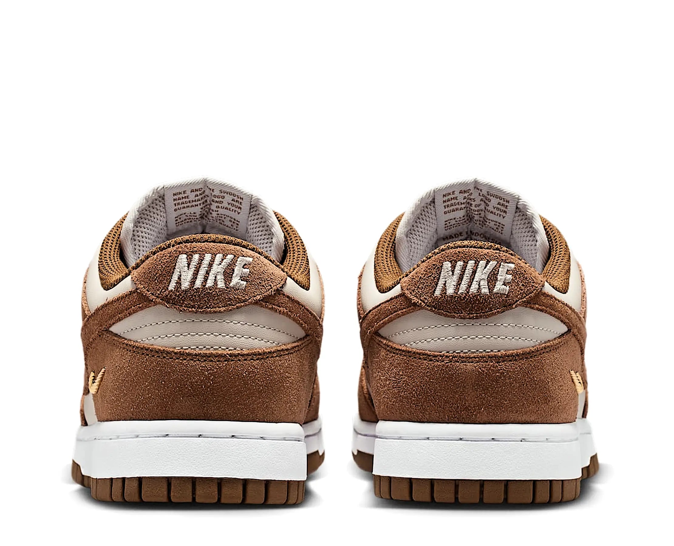 Sapatilhas Nike Dunk Low Castanho — traseira | IO4244-200