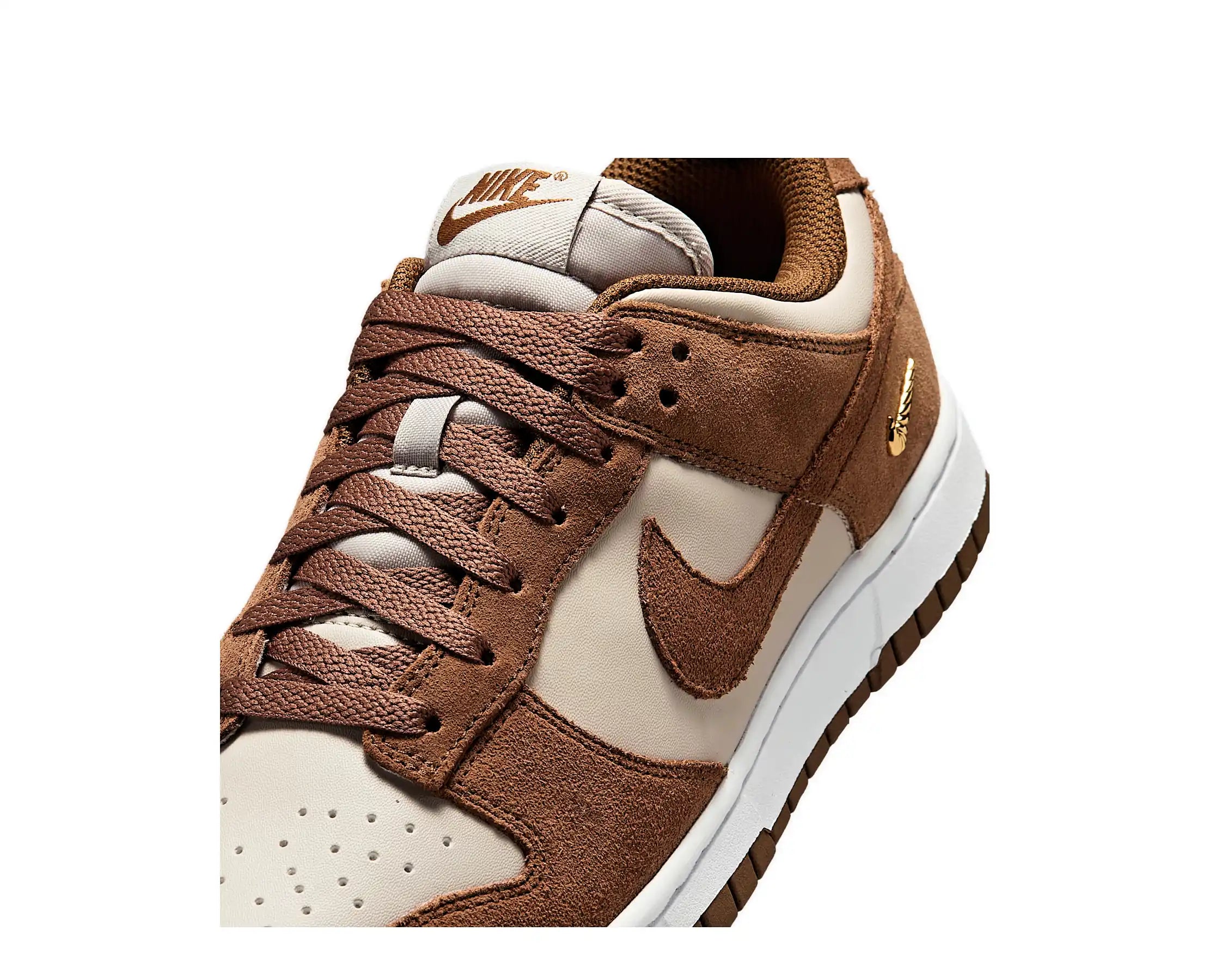 Sapatilhas Nike Dunk Low Castanho — frente | IO4244-200