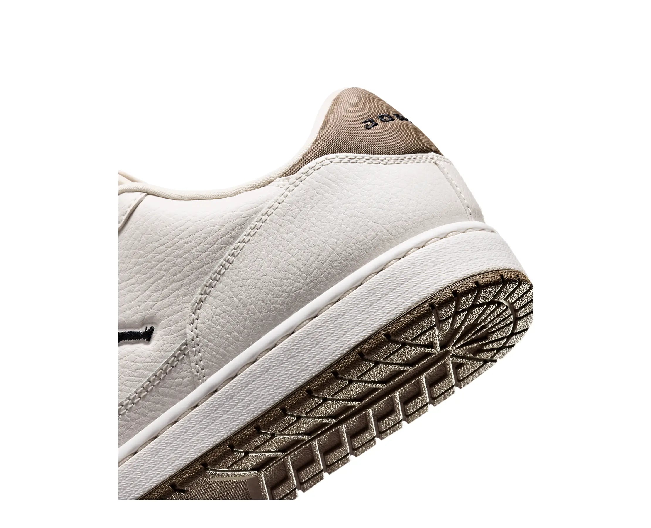 Sapatilhas Nike Jordan Court Connect Low Branco — detalhe | IQ5698-004