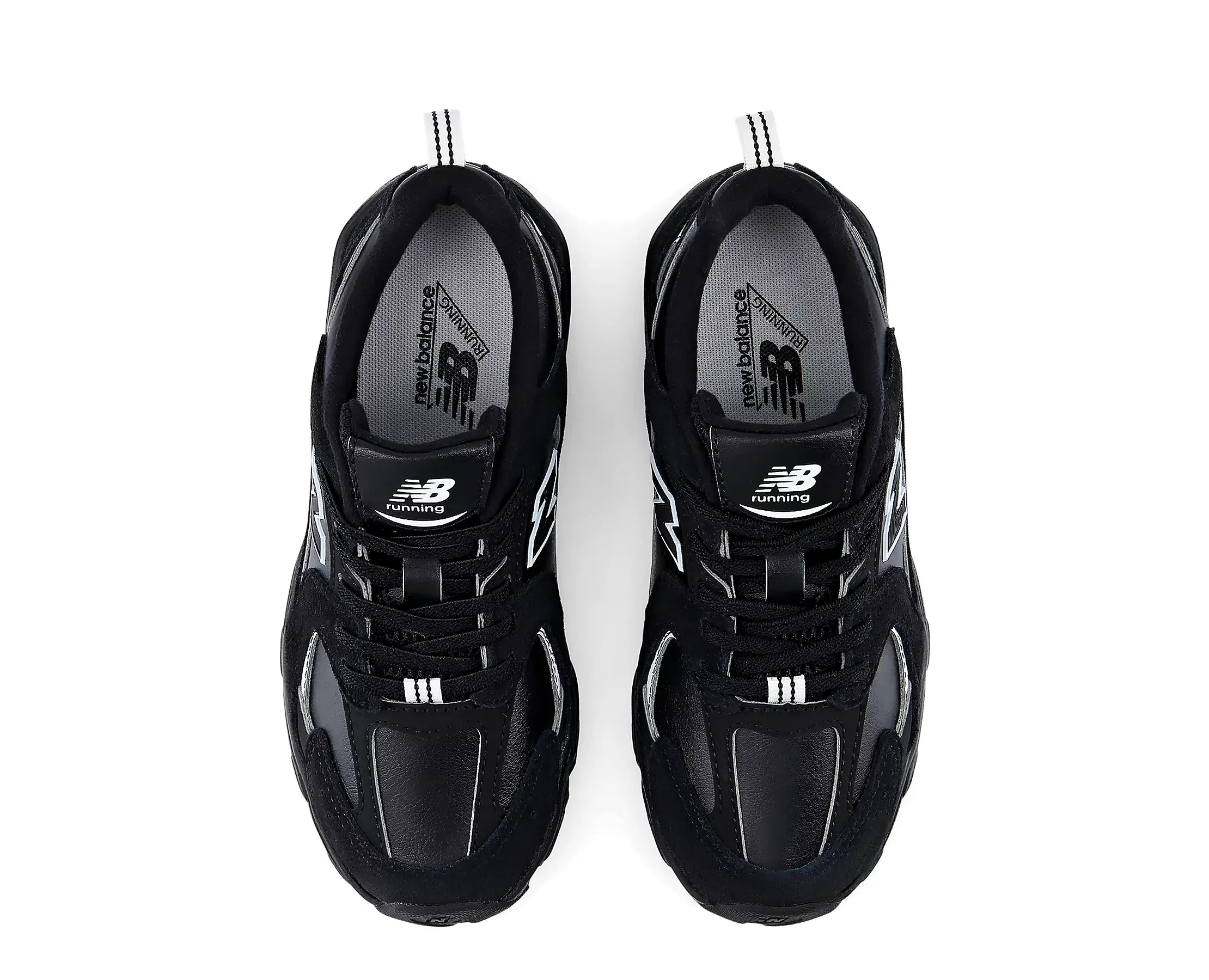 Sapatilhas New Balance 530 Preto — vista de topo | P5302GE