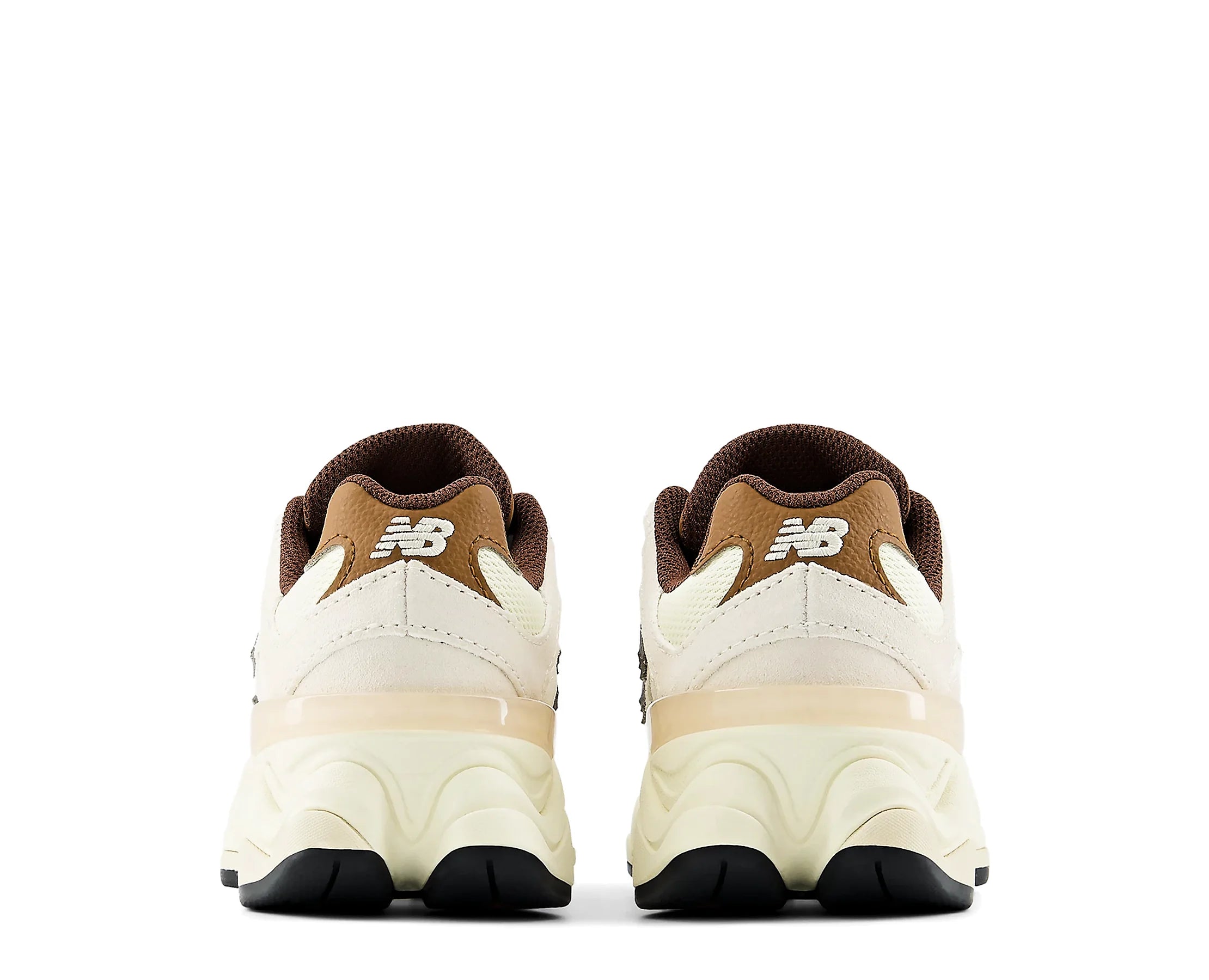 Sapatilhas New Balance 9060 Bege — traseira | P90602HQ