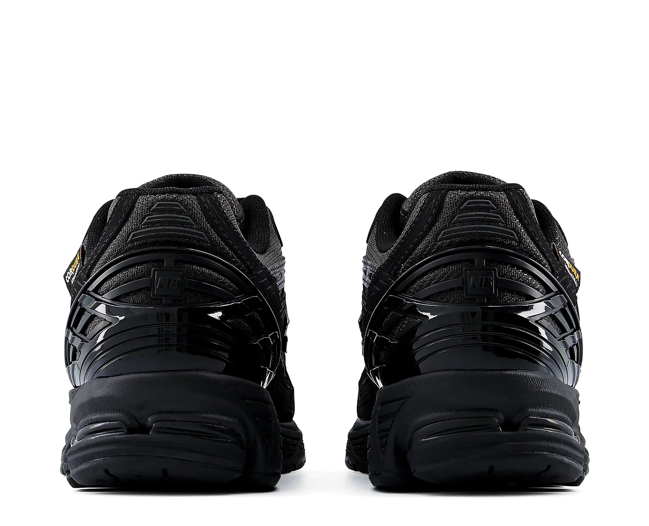 Sapatilhas New Balance 1906 Preto — traseira | U19061OP