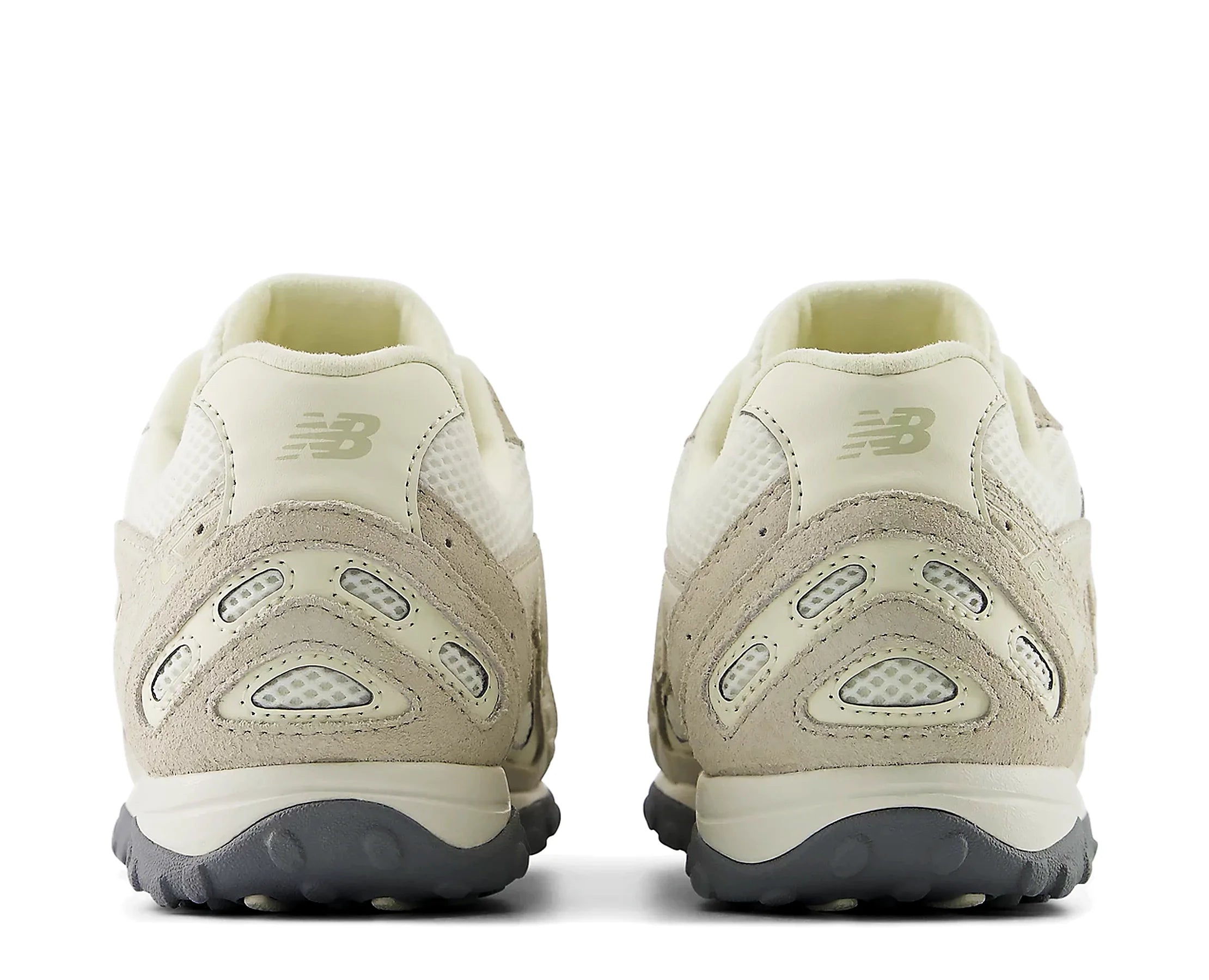 Sapatilhas New Balance 204 Bege — traseira | U204LCCB