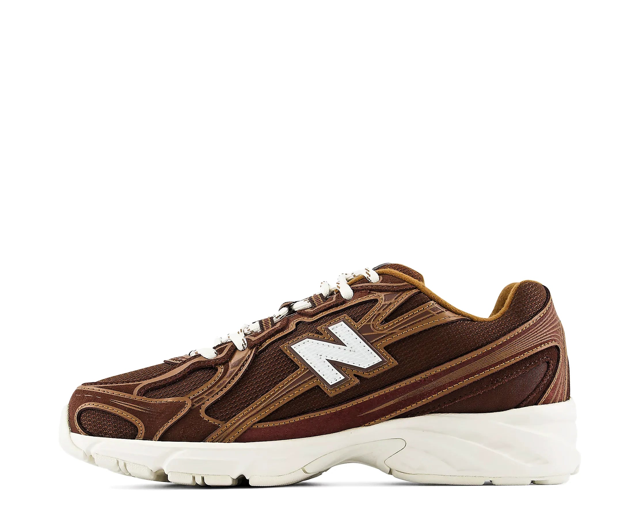 Sapatilhas New Balance 740 Castanho — perfil exterior | U7407IK