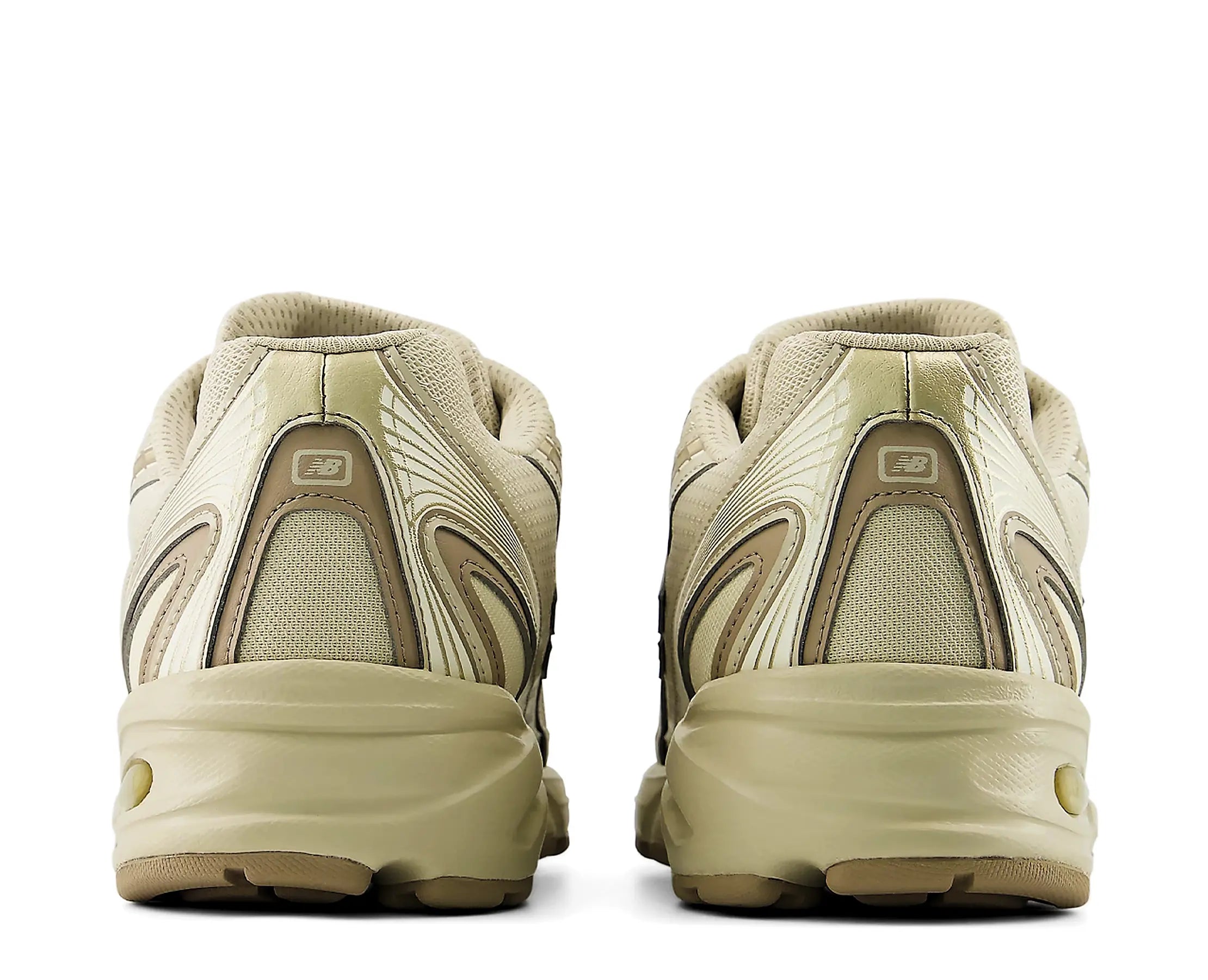 Sapatilhas New Balance 740 Bege — traseira | U7409HK