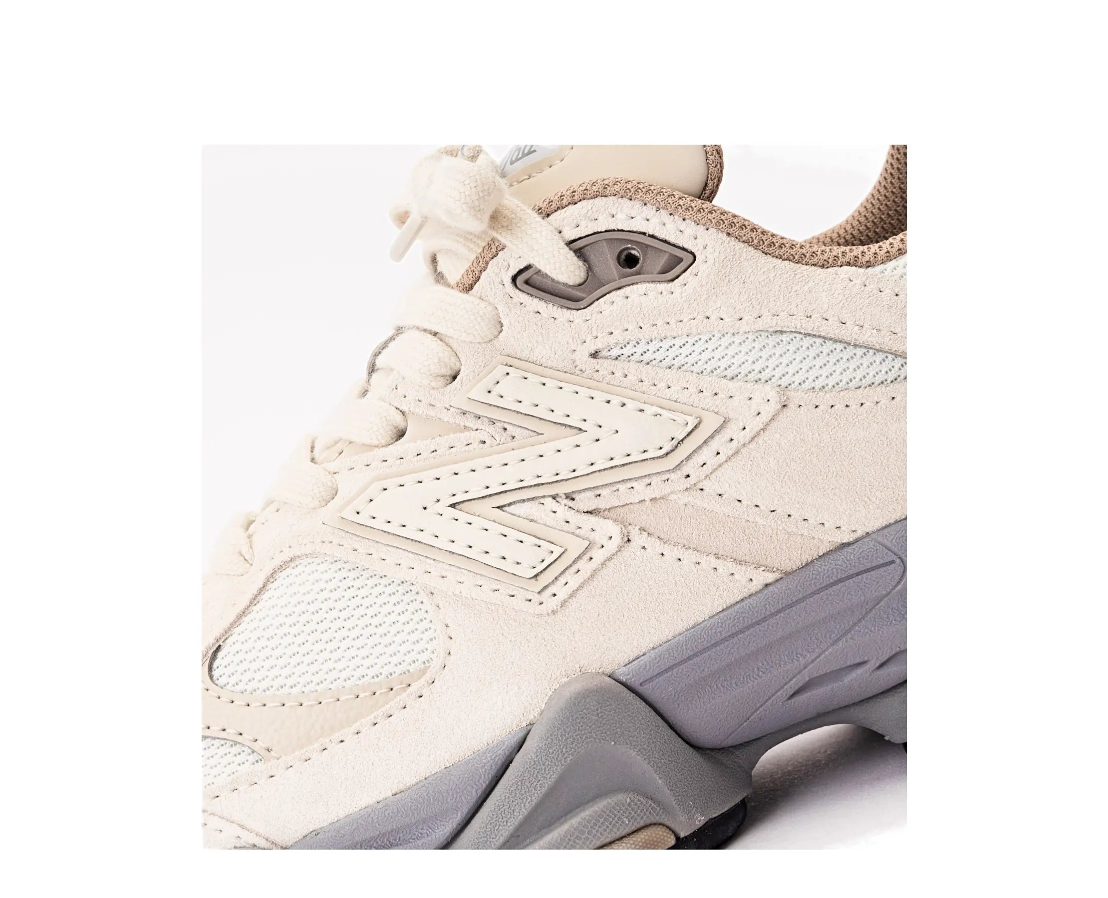 Sapatilhas New Balance 9060 Bege — detalhe | U906016Y