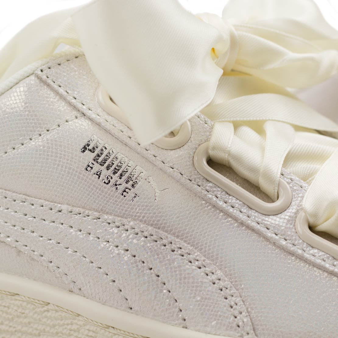 Puma Basket Heart DE W BJ - 36410802-76