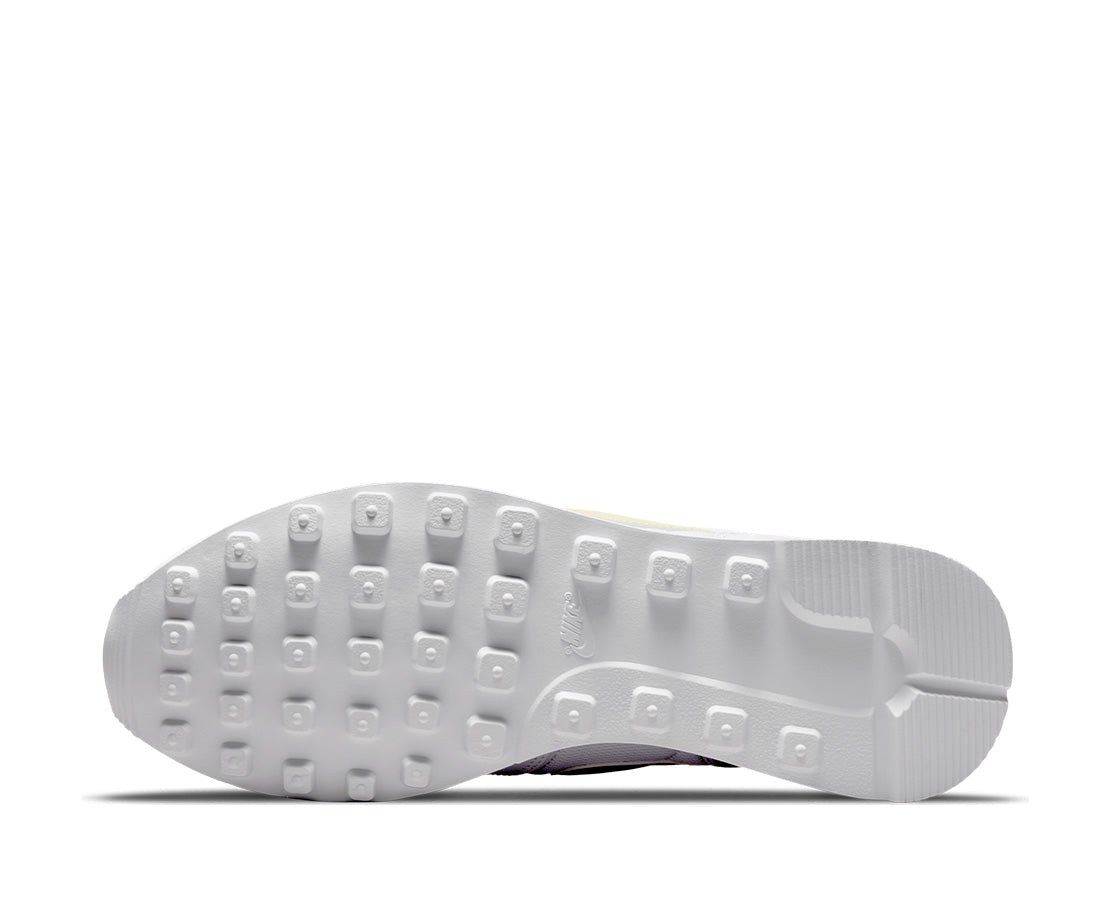 Nike Internationalist BR/AM/RS - DN4931-100-720