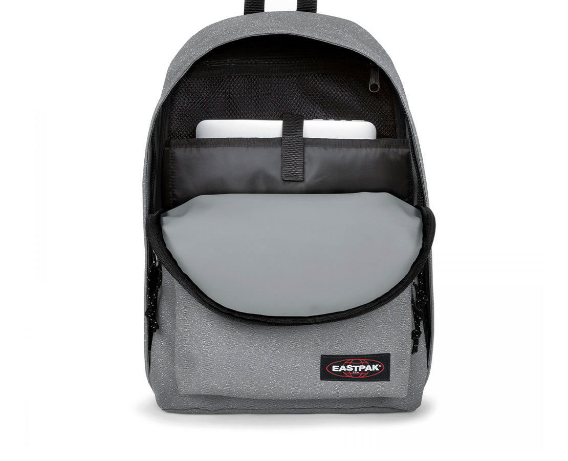 Eastpak Out Of Office"Glitsilver" CZ/GLITTER - EK000767L07-1048