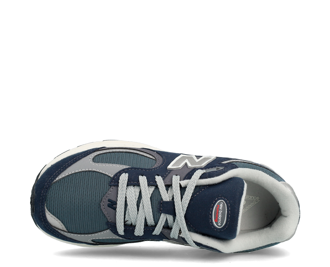 New Balance 2002R Eclipse Silver Metallic MAR/CZ - GC2002SF-220