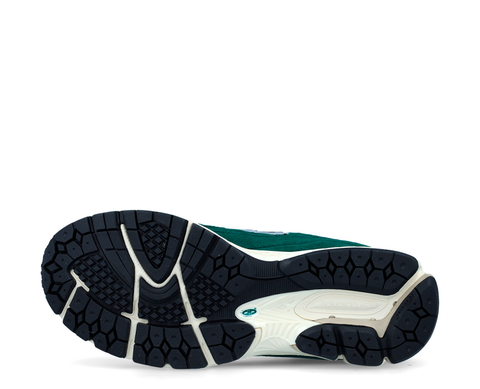 New Balance 2002 Nightwatch Green VD - M2002RHB-306
