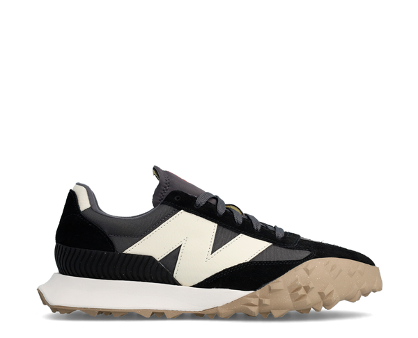 New balance 680 store preto e dourado